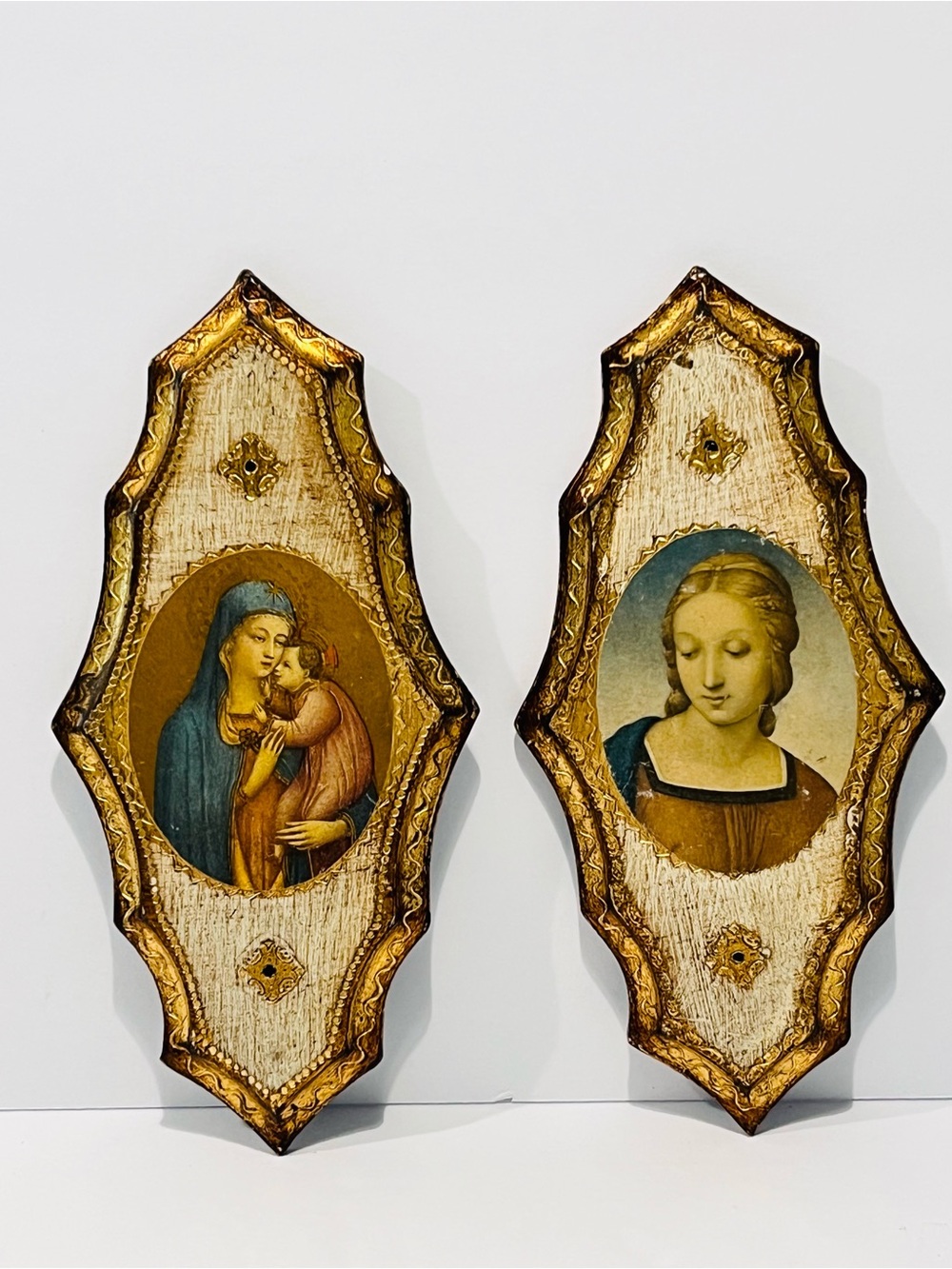 Vtg 1950’s Florentine Italy Gilded Lithographs on Wood Wall Plagues Madonna Set